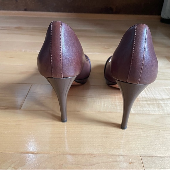 Cole Haan Pump with NikeAir Soles - Chocolate Brown, Size 7 - Picture 4 of 8